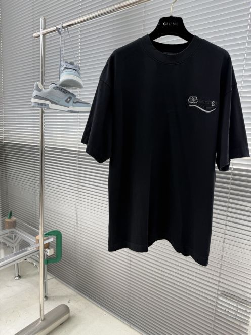 バレンシアガ ハイブランド ロゴ刺繍Tシャツ ミニマルデザイン シンプルデザイン