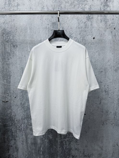 バレンシアガ ブランド コピー BBロゴTシャツ 半袖カットソー ホワイトカラー バックデザイン 口コミ多数