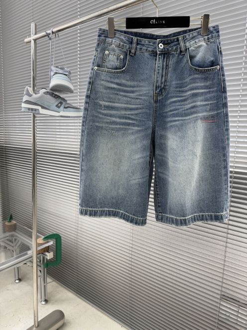 バレンシアガ 本物級コピー デニムショートパンツ ヴィンテージ加工デザイン 激安