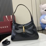 グッチ ブランド コピー ホーボーショルダーバッグ ブラックレザー ゴールド金具 高評価