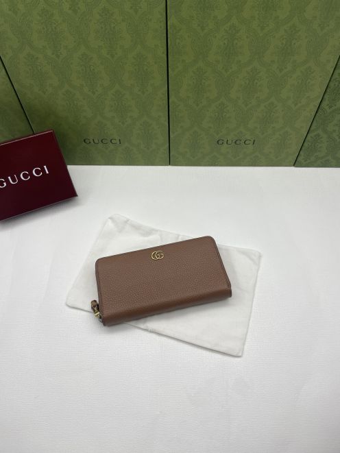 グッチ スーパーコピー GGロゴジップアラウンド長財布 レザーウォレット 精密ディテール