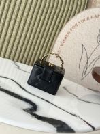 シャネル スーパーコピー ミニトップハンドルバッグ キルティングレザー ゴールドチェーン仕様 定番