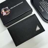プラダ スーパーコピー カードケース ミニウォレット 三角ロゴプレート 精密ディテール