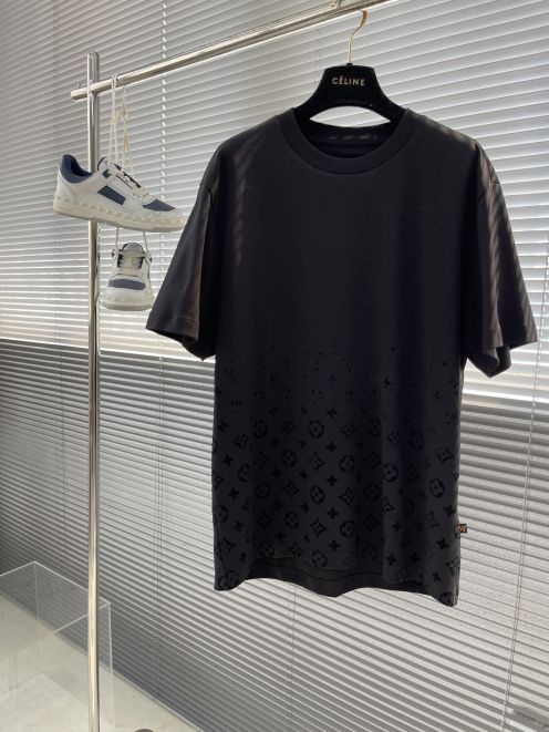 ルイヴィトン ブランド コピー 半袖Tシャツ モノグラムグラデーション 口コミ多数