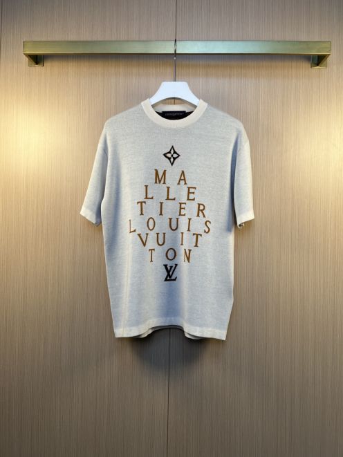 ルイヴィトン n級 ロゴグラフィック半袖Tシャツ 立体プリントデザイン 快適な着心地 激安