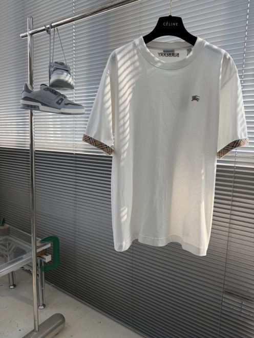 バーバリー ハイブランド ワンポイント刺繍半袖Tシャツ チェックカフスデザイン 高品質