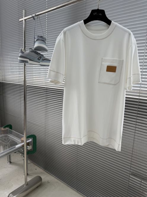 フェンディ ハイブランド 半袖Tシャツ ポケットロゴ シンプル設計 男女兼用 高評価