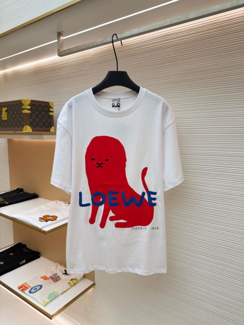 ロエベ スーパーコピー グラフィック半袖Tシャツ アートプリント 個性デザイン リピーター多数