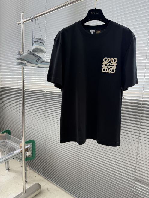 ロエベ ブランド コピー アナグラム刺繍Tシャツ 半袖ミニマルデザイン 高評価