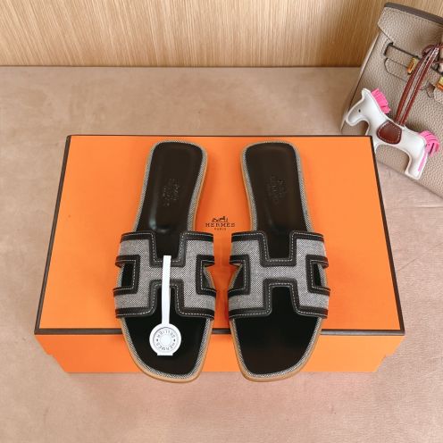 エルメス ハイブランド Hカットサンダル キャンバス切替 フラット仕様 上質感