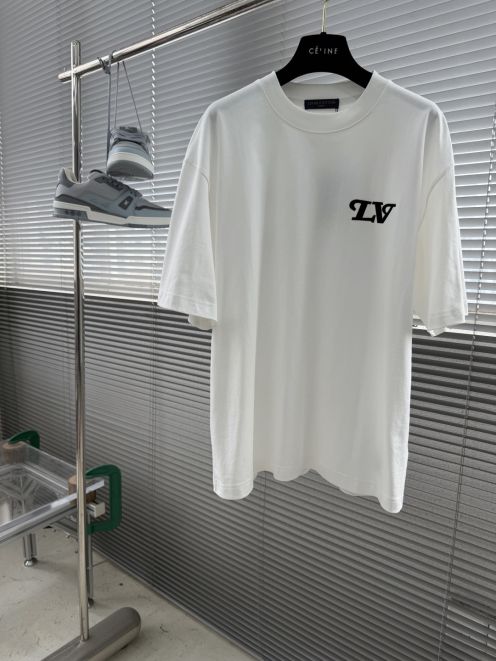 ルイヴィトン n級 LVロゴ半袖Tシャツ ミニマルデザイン 上質感