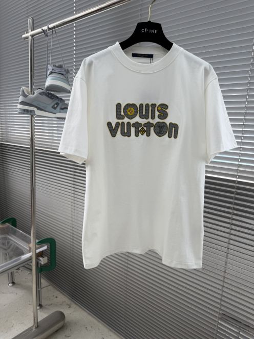 ルイヴィトン スーパーコピー ロゴプリントTシャツ 半袖カジュアルデザイン 上質感