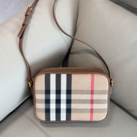 バーバリー スーパーコピー チェック柄ショルダーバッグ コンパクト設計 上品デザイン 口コミ多数