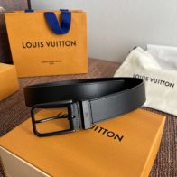 ルイ・ヴィトン ハイブランド レザーベルト ブラック マットバックル ブランド代用