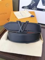 ルイ・ヴィトン ハイブランド LVイニシャルメンズベルト ブラックレザーホワイトステッチ黒金具 高品質