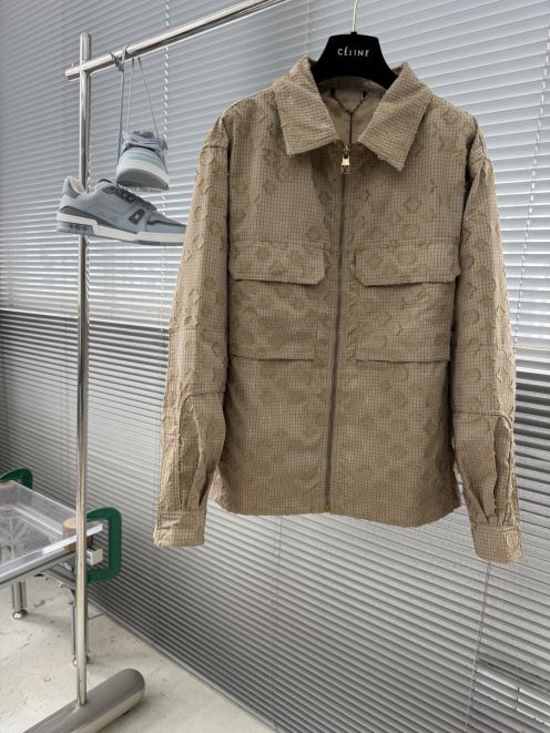 ルイ・ヴィトン n級 モノグラムジップアップシャツジャケット ベージュ立体刺繍夏服デザイン 丁寧な縫製