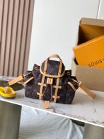 ルイヴィトン ハイブランド モノグラム ミニリュック型ショルダーバッグ ブラウン ヌメ革調トリミング 巾着フラップ 2WAY 高品質