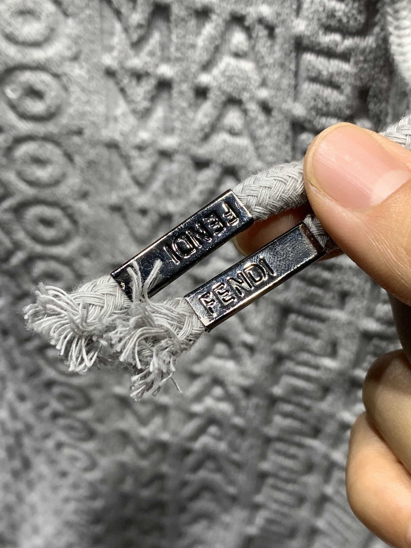 2024年のお買い得品 フェンディ 海パンスーパーコピー ビーチパン 純綿 ショットパンツ シンプル 限定品 グレイ_6