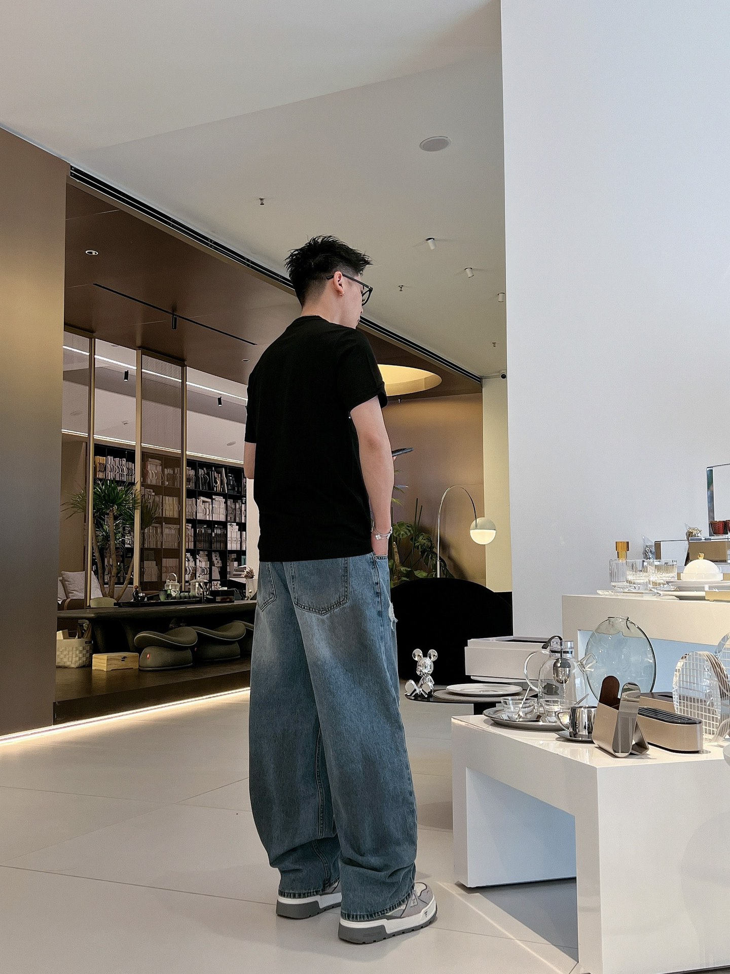 人気新作アイテム フェンディ t シャツ レディース偽物 純綿 柔らかい トップス プリント 男女兼用 ブラック_6