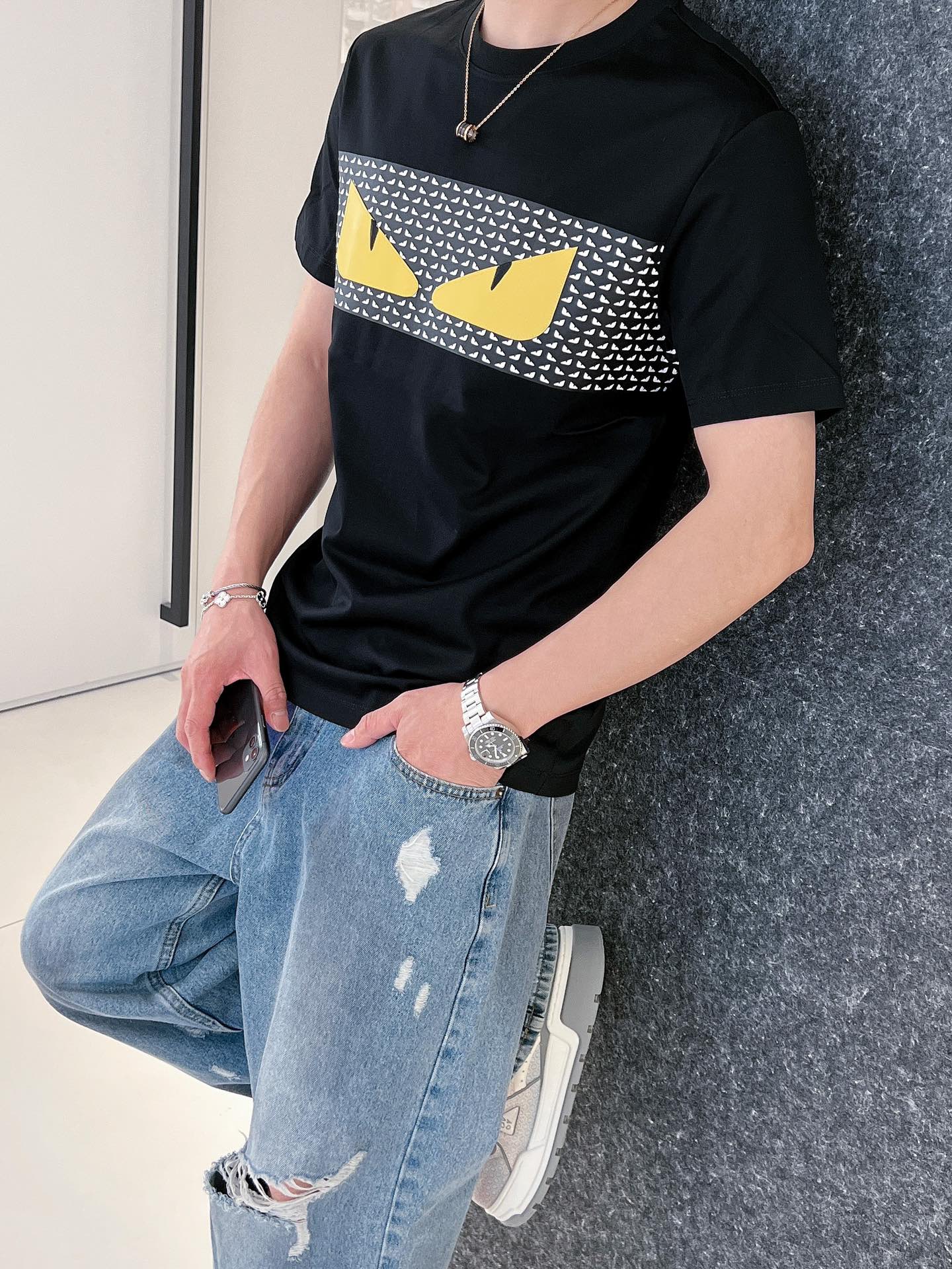 人気新作アイテム フェンディ t シャツ レディース偽物 純綿 柔らかい トップス プリント 男女兼用 ブラック_11