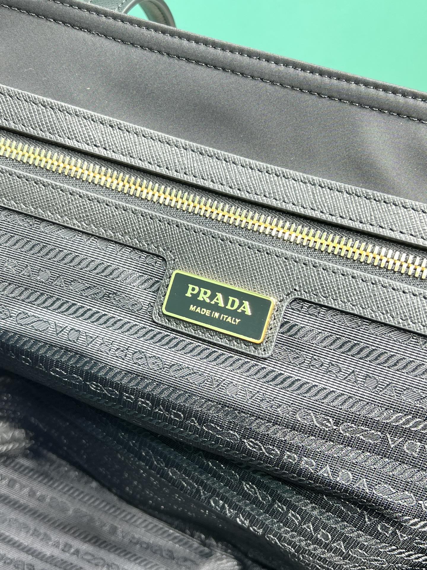 新着アイテムが入荷しました！プラダ バッグ 品質Ｎ級品 トートバッグ 持ちバッグ ナイロン 大容量 実用 ファッション ブラック_8