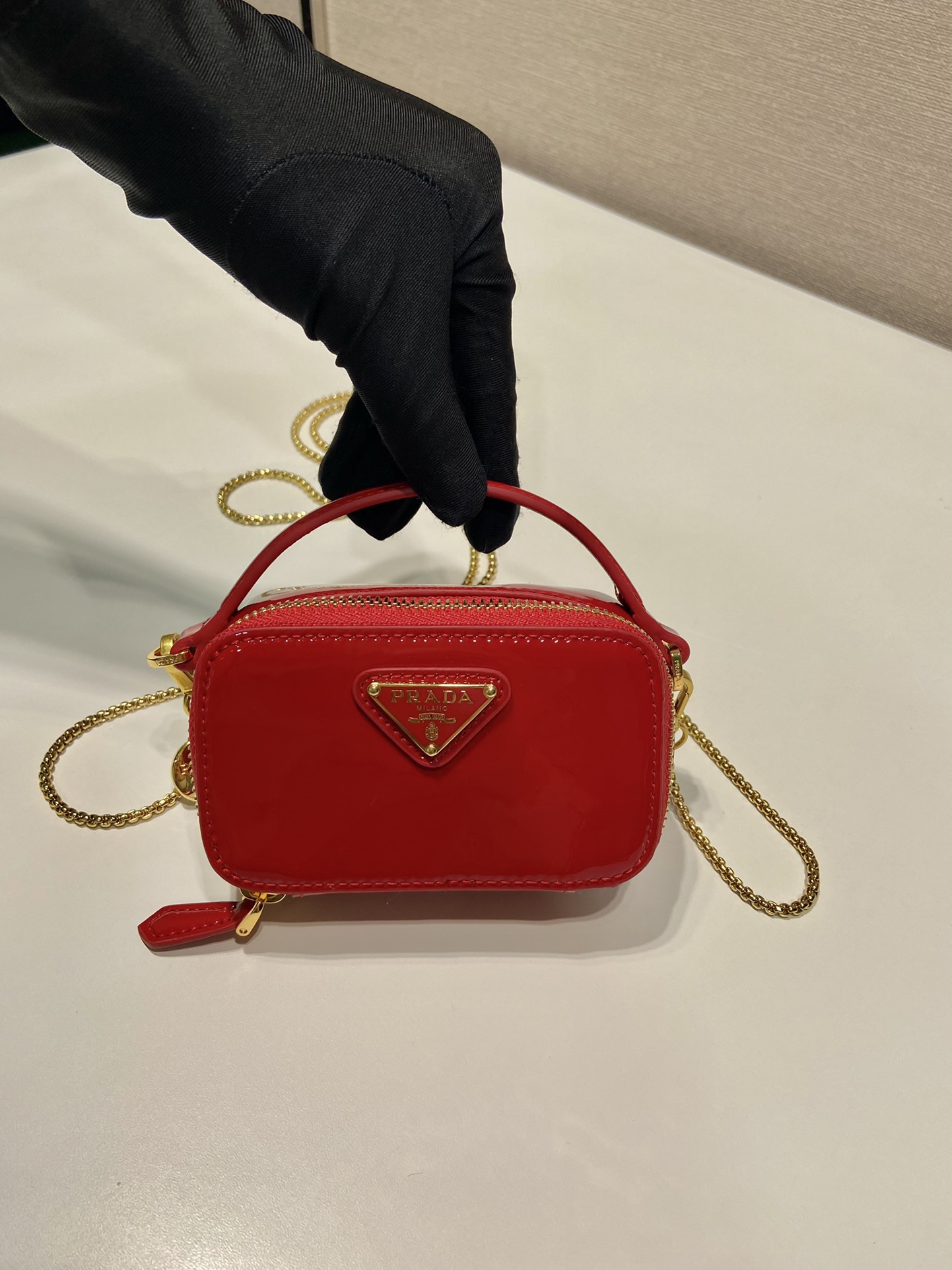 お値打ち価格 プラダバッグ 定番激安通販 牛革 ミニバッグ チェーンバッグ 切り替え 可愛いバッグ レディース レッド_4