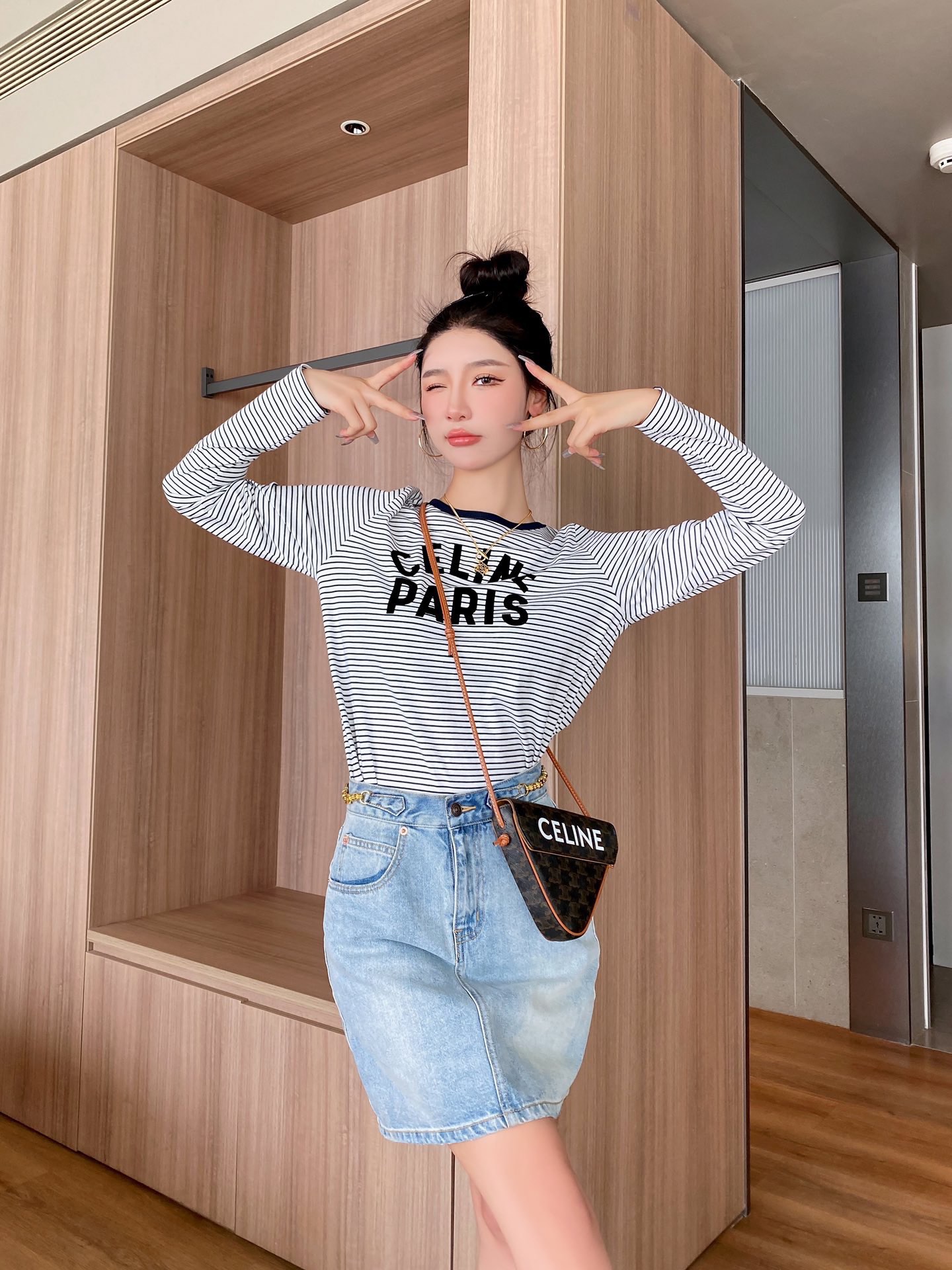 セリーヌ アウトレット tシャツＮ級品 シンプル 純綿 長袖トップス ログｔ 品質保証 高級感溢れる ブラック_3