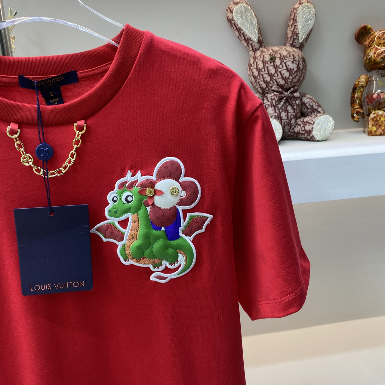 触り心地が良い ルイヴィトンtシャツ新作コピー 純綿 柔らかい シンプル 可愛い龍 ゆったり レッド_3