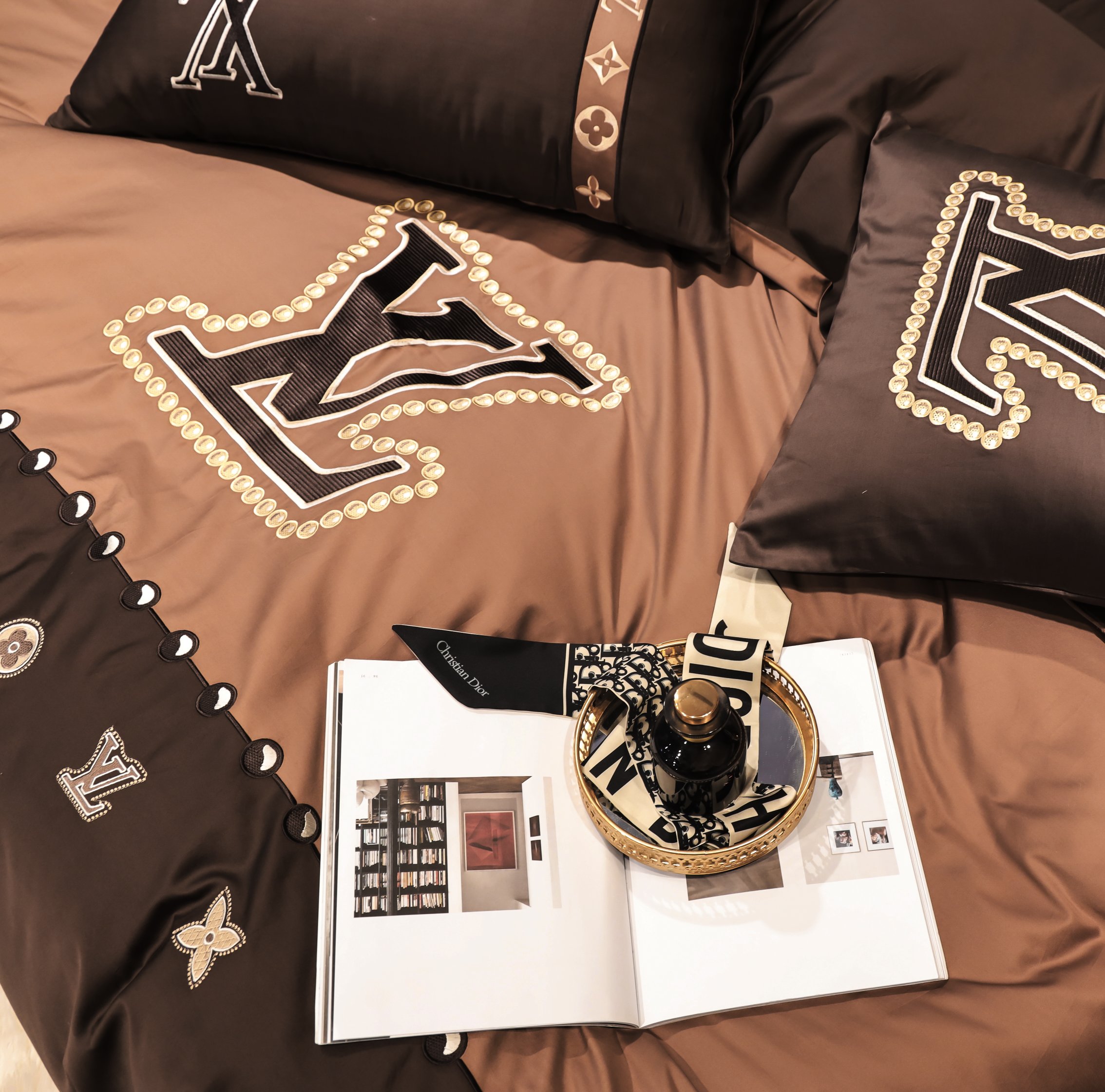 Lサイズ 触り心地が良い 布団カバー 入れ方スーパーコピーLV 4点セット 純綿 掛け布団 カバー ボックスシーツ 枕カバー ブラウン_8