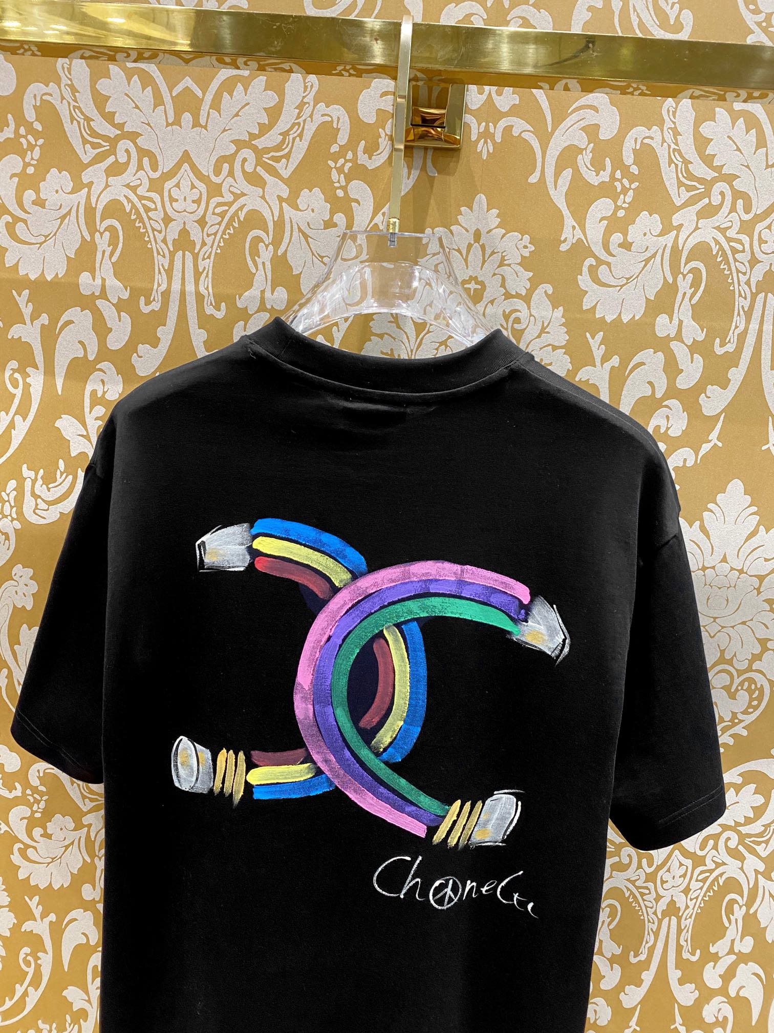 chanel t シャツ ピンクスーパーコピー 笑顔プリント シンプル 純綿 トップス 半袖 裏にロゴプリント 男女兼用 ブラック_7