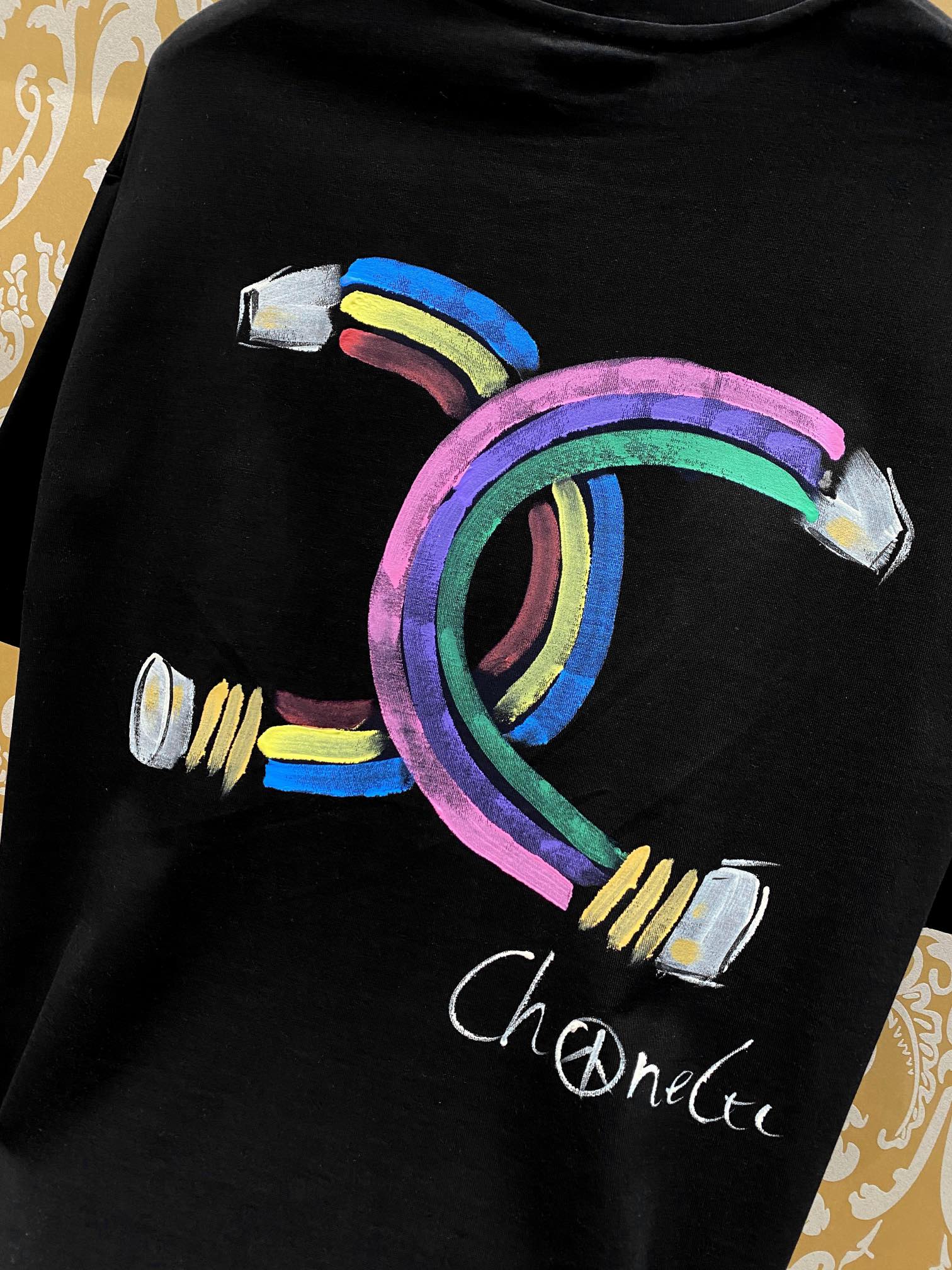 chanel t シャツ ピンクスーパーコピー 笑顔プリント シンプル 純綿 トップス 半袖 裏にロゴプリント 男女兼用 ブラック_8