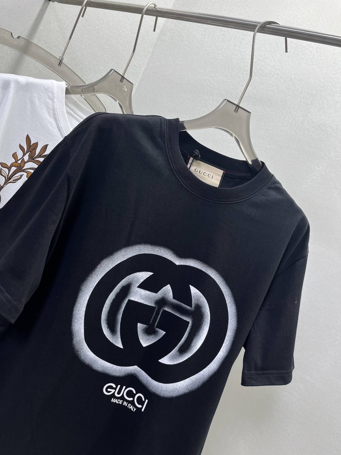 特別価格アイテム gucci ドナルド t シャツスーパーコピー 純綿 トップス プリント 半袖 人気品 男女兼用 ブラック_3