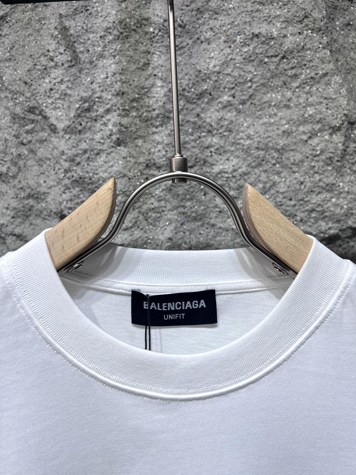 バレンシアガ tシャツ 水色Ｎ級品 海外セレブが愛用する トップス Tシャツ 純綿 ロゴ刺繍 品質保証 男女兼用 ホワイト_2