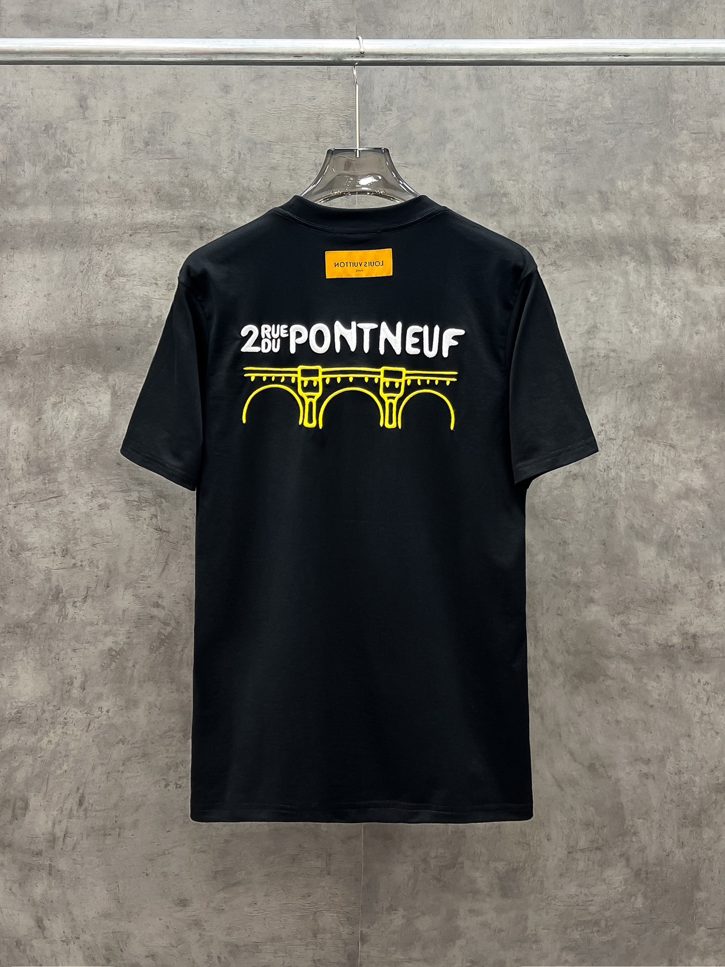 期間限定品 ルイヴィトン tシャツ モノグラム偽物 プリント 短袖 夏服 トップス 純綿  柔らかい 人気品 2色可選_2