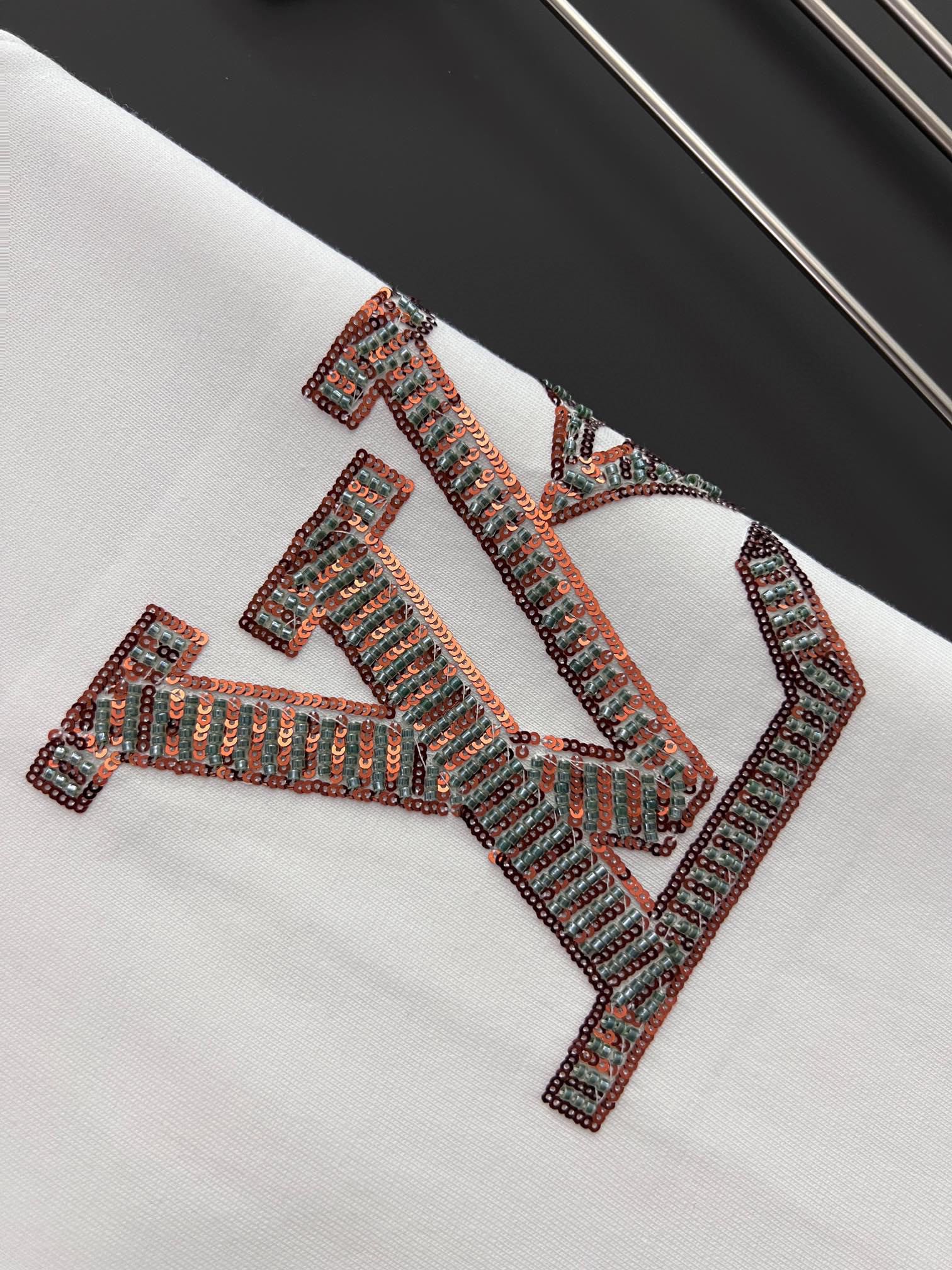 オンライン限定 ルイヴィトンtシャツ メンズ偽物 クルーネック 夏服 ロゴトップス プリント ゆったり 短袖 純綿 2色可選_9
