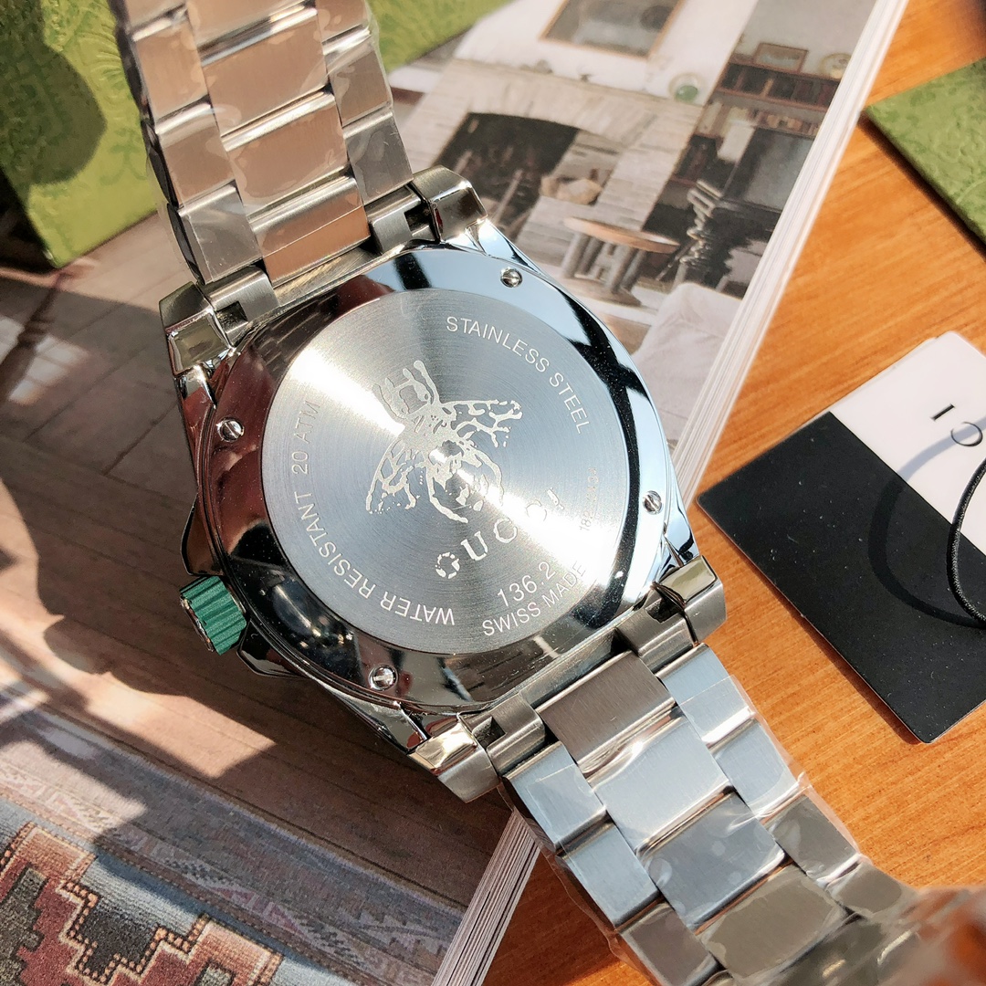 gucci 時計 メンズスーパーコピー ウォッチ 運動風 個性的 ファッション 直径45㎜ 防水 夜光時計 メンズ レッド_8