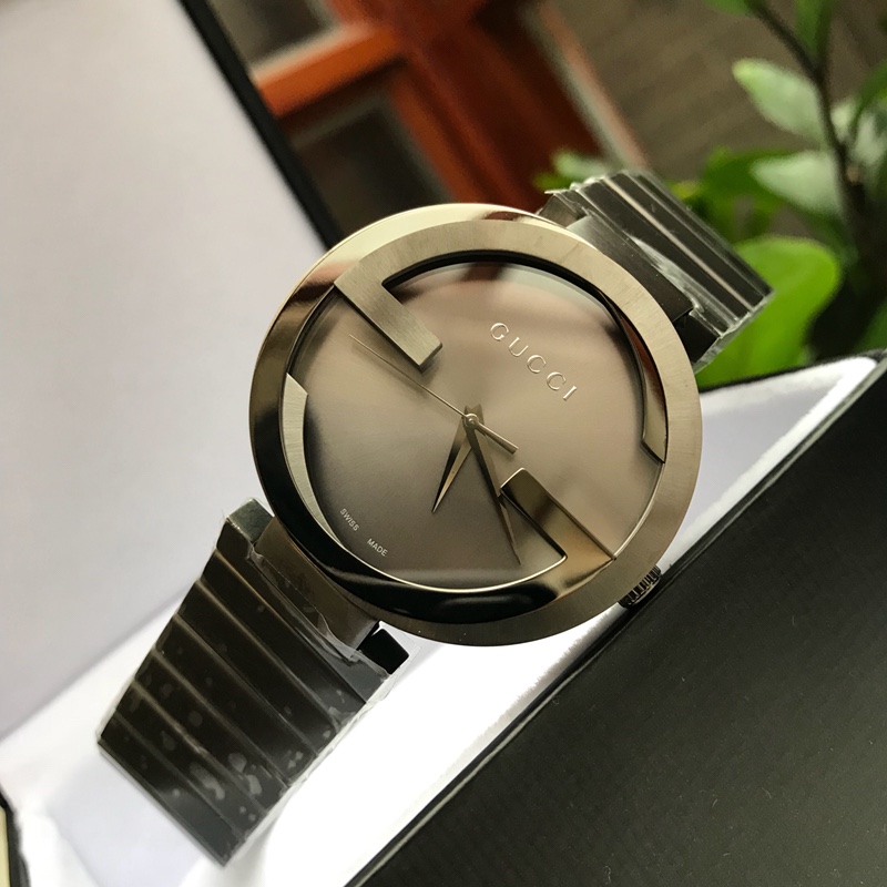 メンズ gucci 時計偽物 ウォッチ スチールバンド うで時計 高級感溢れる クォーツ時計 メンズ ゴールド_5