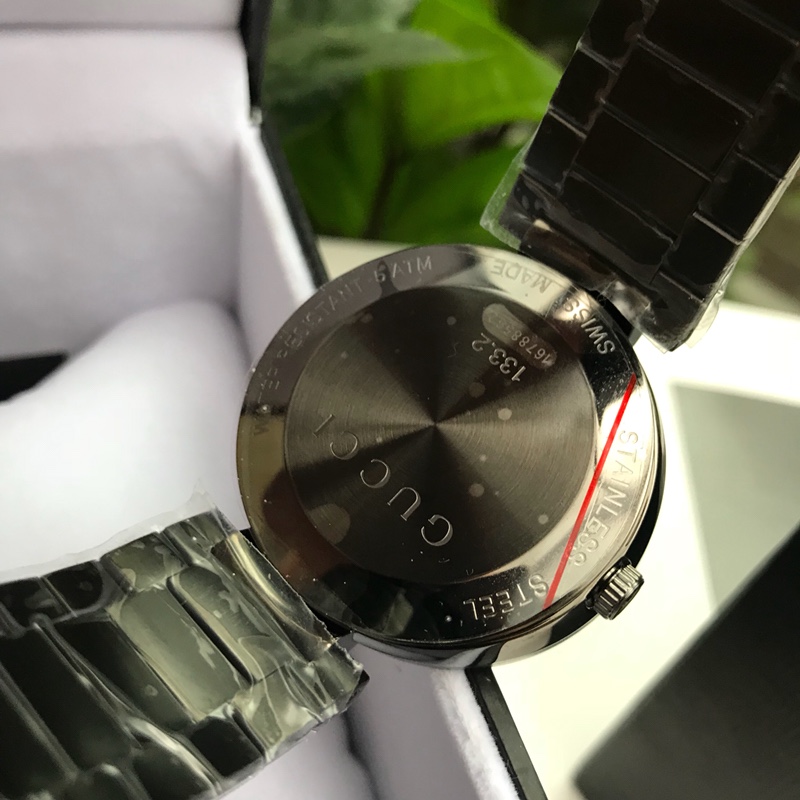 メンズ gucci 時計偽物 ウォッチ スチールバンド うで時計 高級感溢れる クォーツ時計 メンズ ゴールド_7