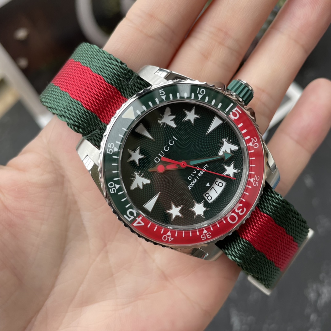 gucci の 腕時計 メンズ偽物 ウォッチ ナイロンバンド 運動風 ランニング用 直径40㎜ メンズ ブラック_1