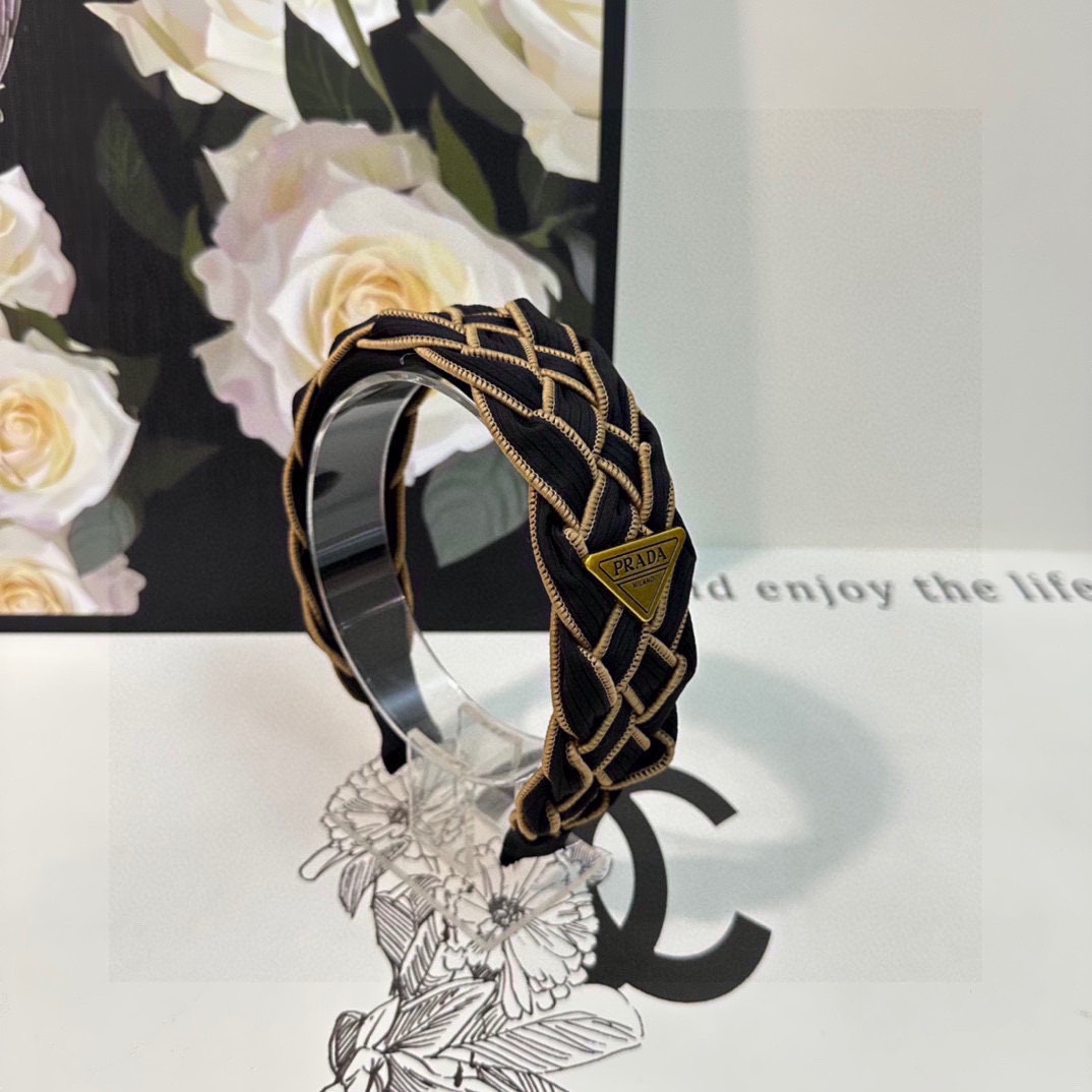 超激得の新品 プラダ カチューシャ ノベルティコピー 幅広 ヘアバンド 髪留め ファッション 3色可選 ブラック_2