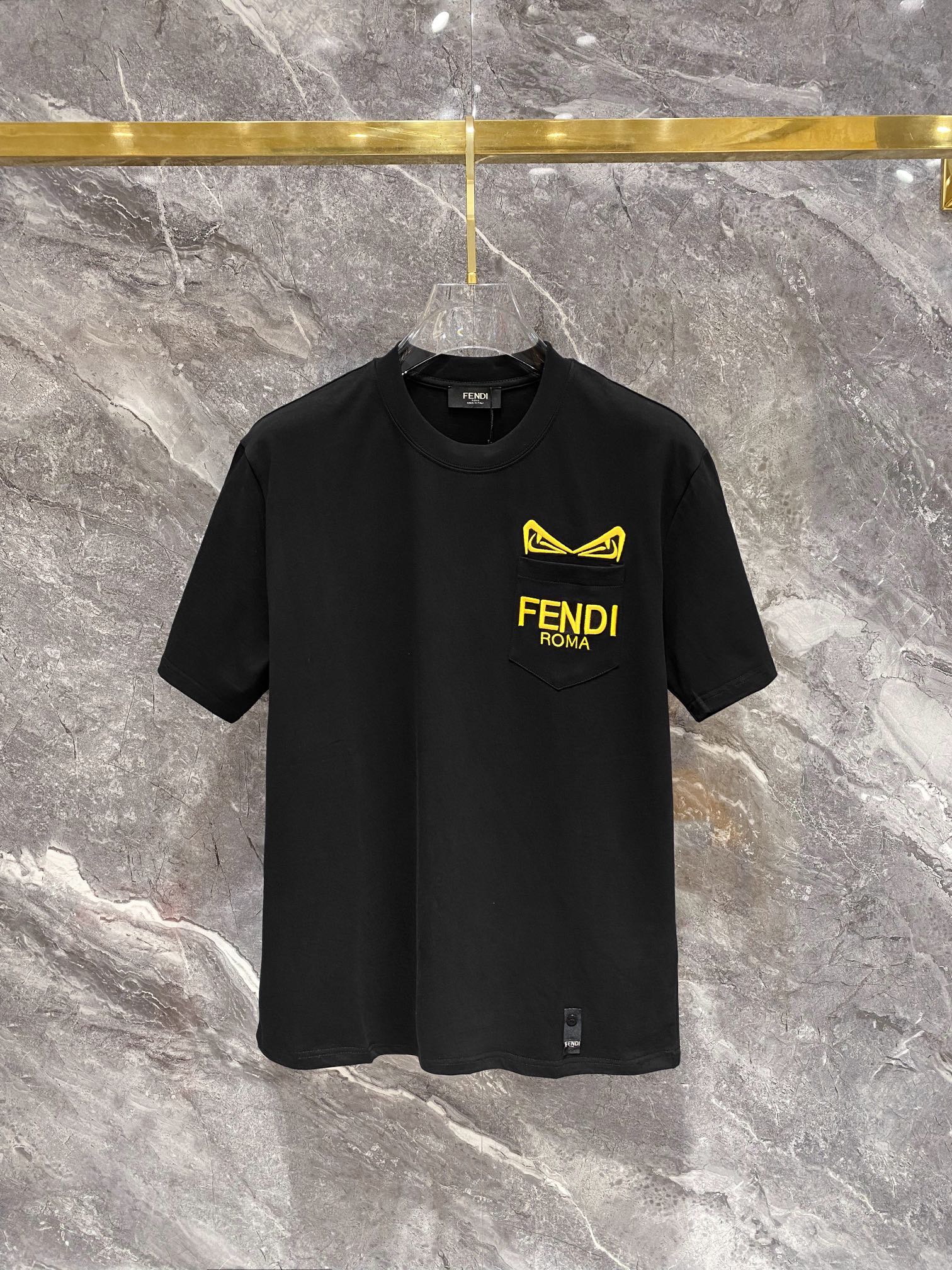 お得品‼fendi t シャツ レディース偽物 夏服 トップス 純綿 ロゴプリント simple 柔らかい 半袖 ブラック_1