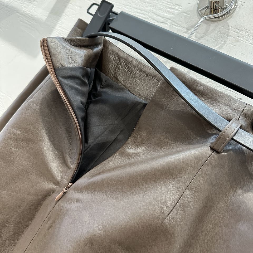 今季のおすすめ フェンディ タイト スカートコピー 春夏新品 レザー シンプル レディース セクシー ブラウン_9