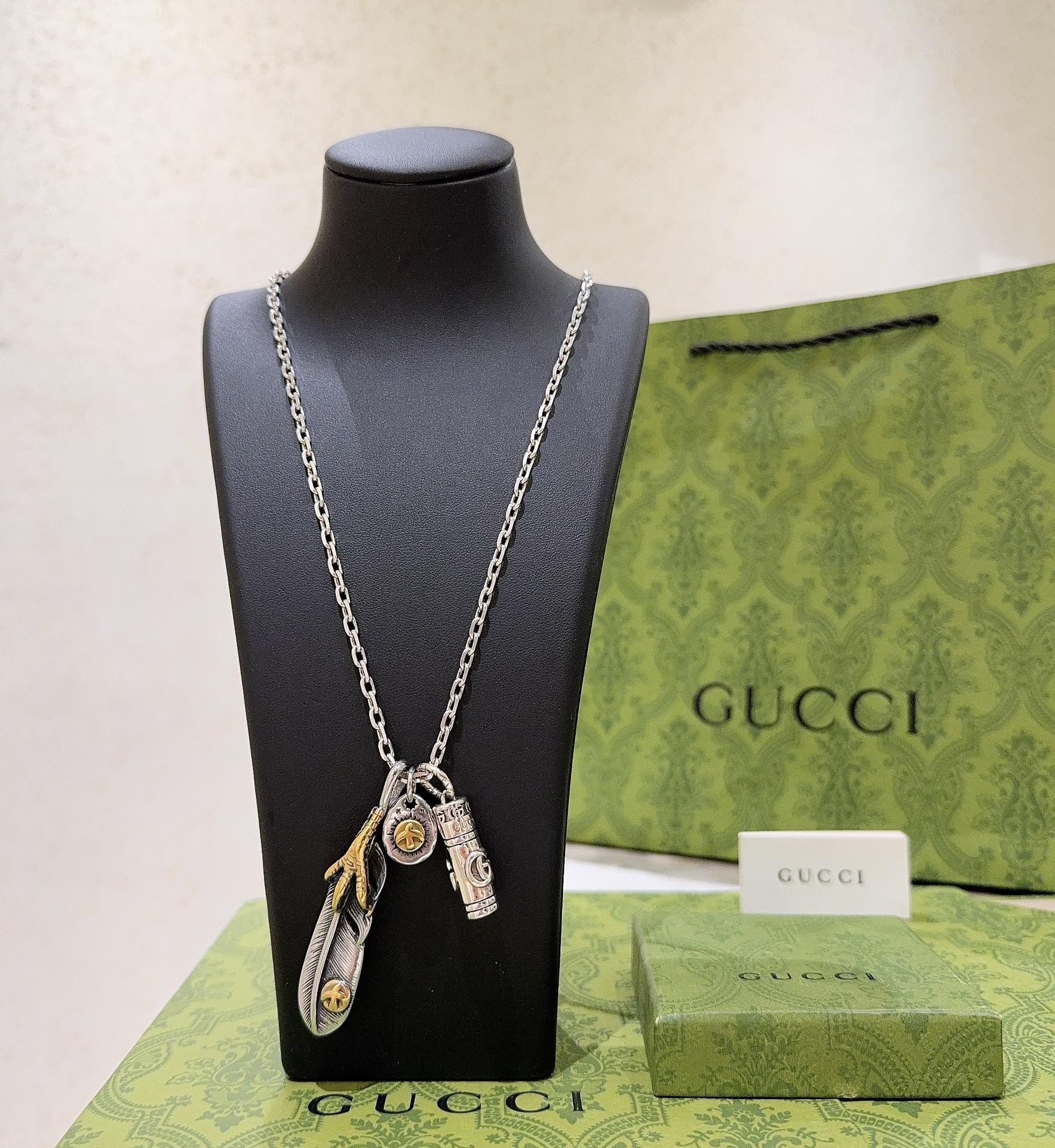 お得品‼ゴローズ ネックレス 値段スーパーコピー 羽根かたち goro's*gucciコラボ Anger Forestシリーズ シルバー_1
