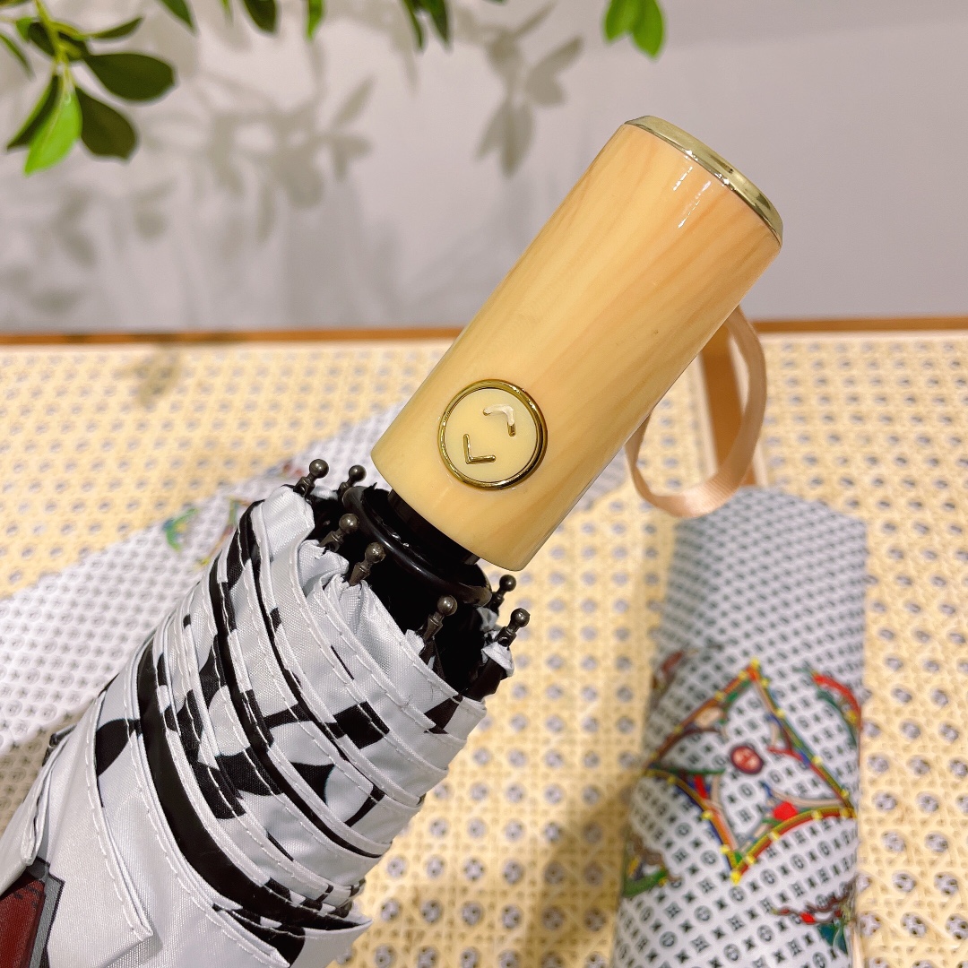 ルイヴィトン日傘コピー 限定 晴雨兼用 自動開閉 プリント 折り畳み傘 軽量 UVカット100遮光遮熱 ホワイト_3