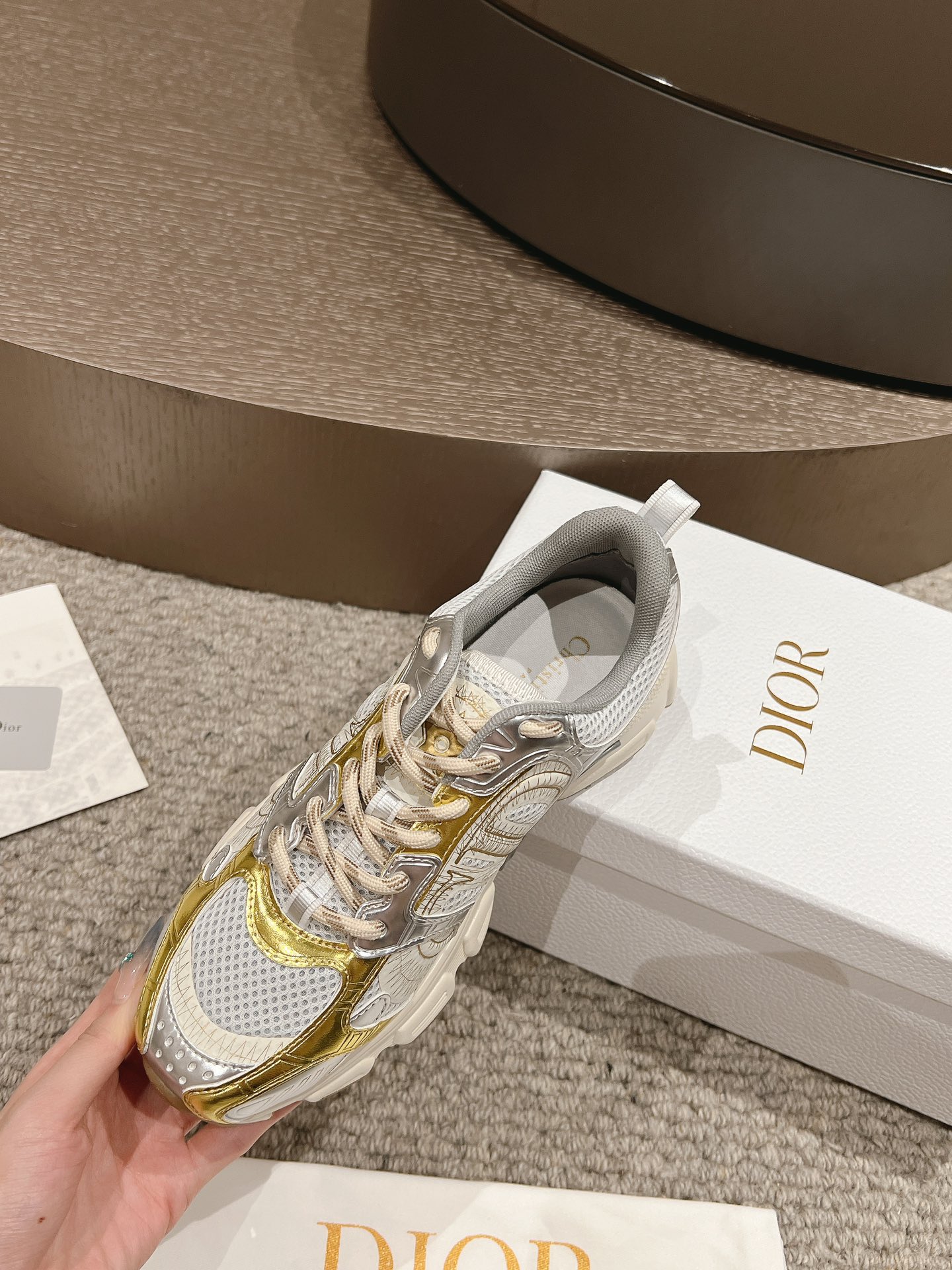 dior スニーカー メンズ偽物 運動シューズ ランニング ダッドスニーカー 抗菌防臭 カジュアル レディース ゴールド_6