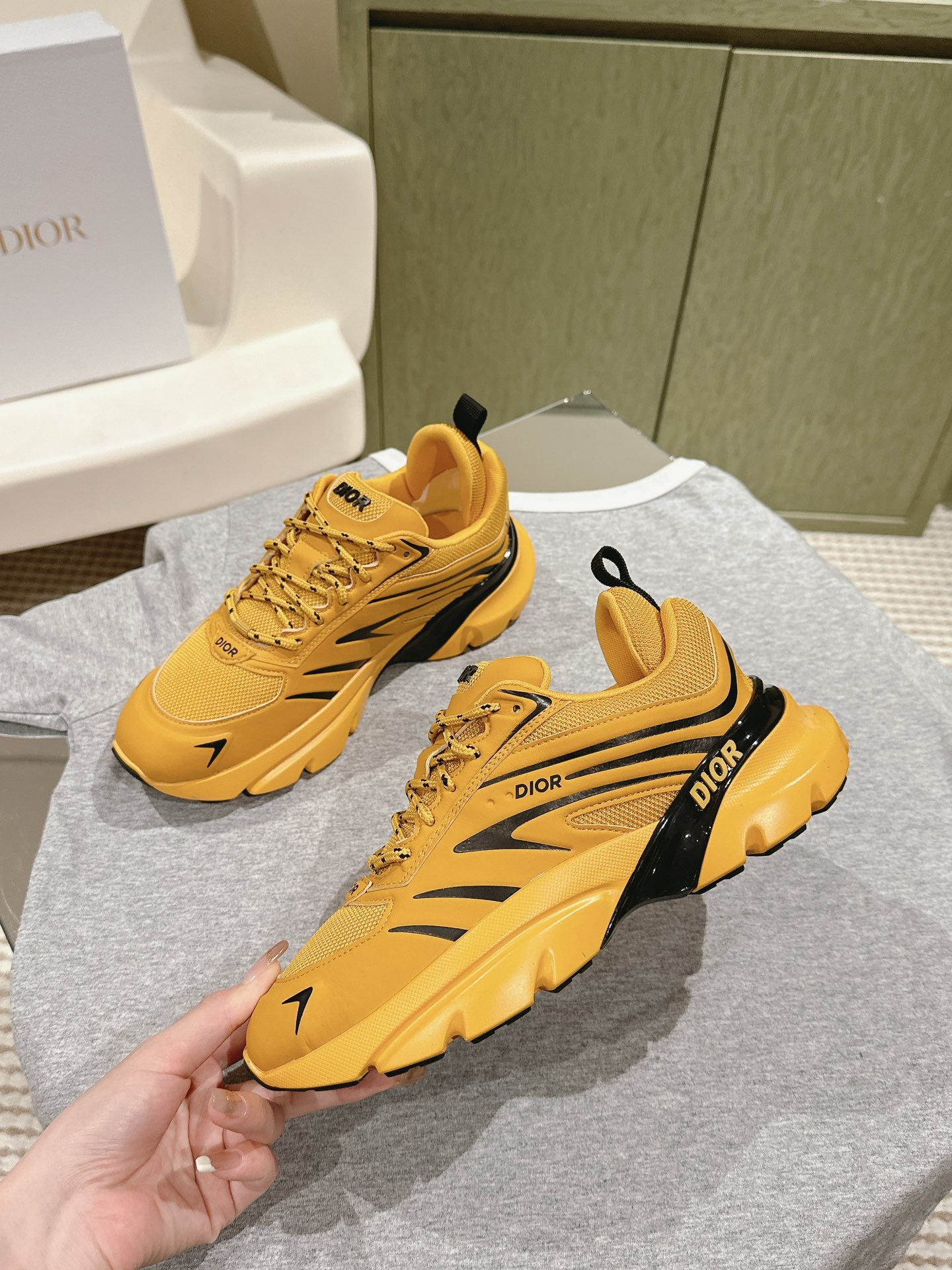 airdior スニーカー偽物 ランニング 軽量 カップルシューズ ダッドスニーカー 運動 ファッション 人気品 イエロー_3