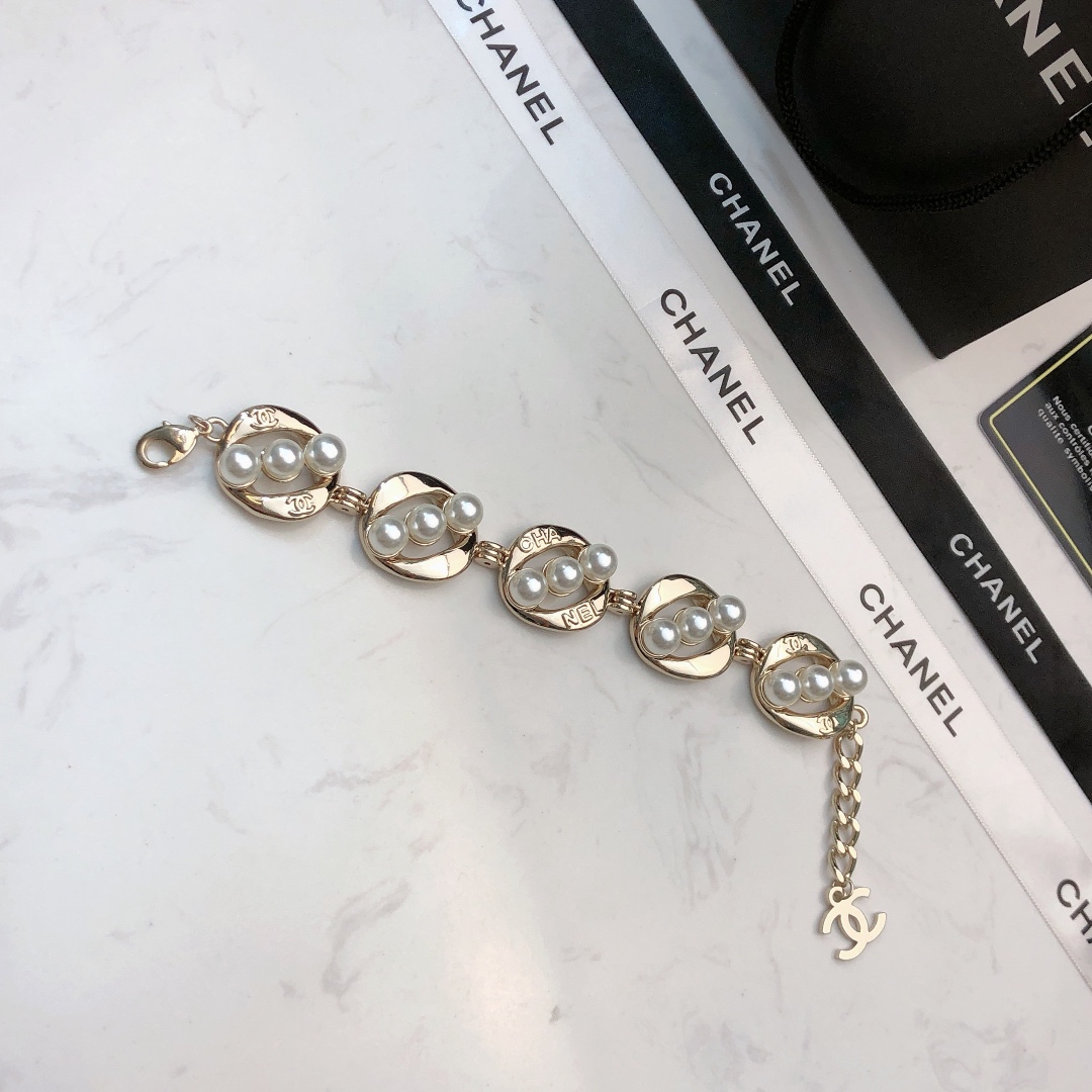 シャネル ブレスレット偽物 HOT 大販売商品 ファッション 真珠飾り 女性 美人品 ゴールド_2
