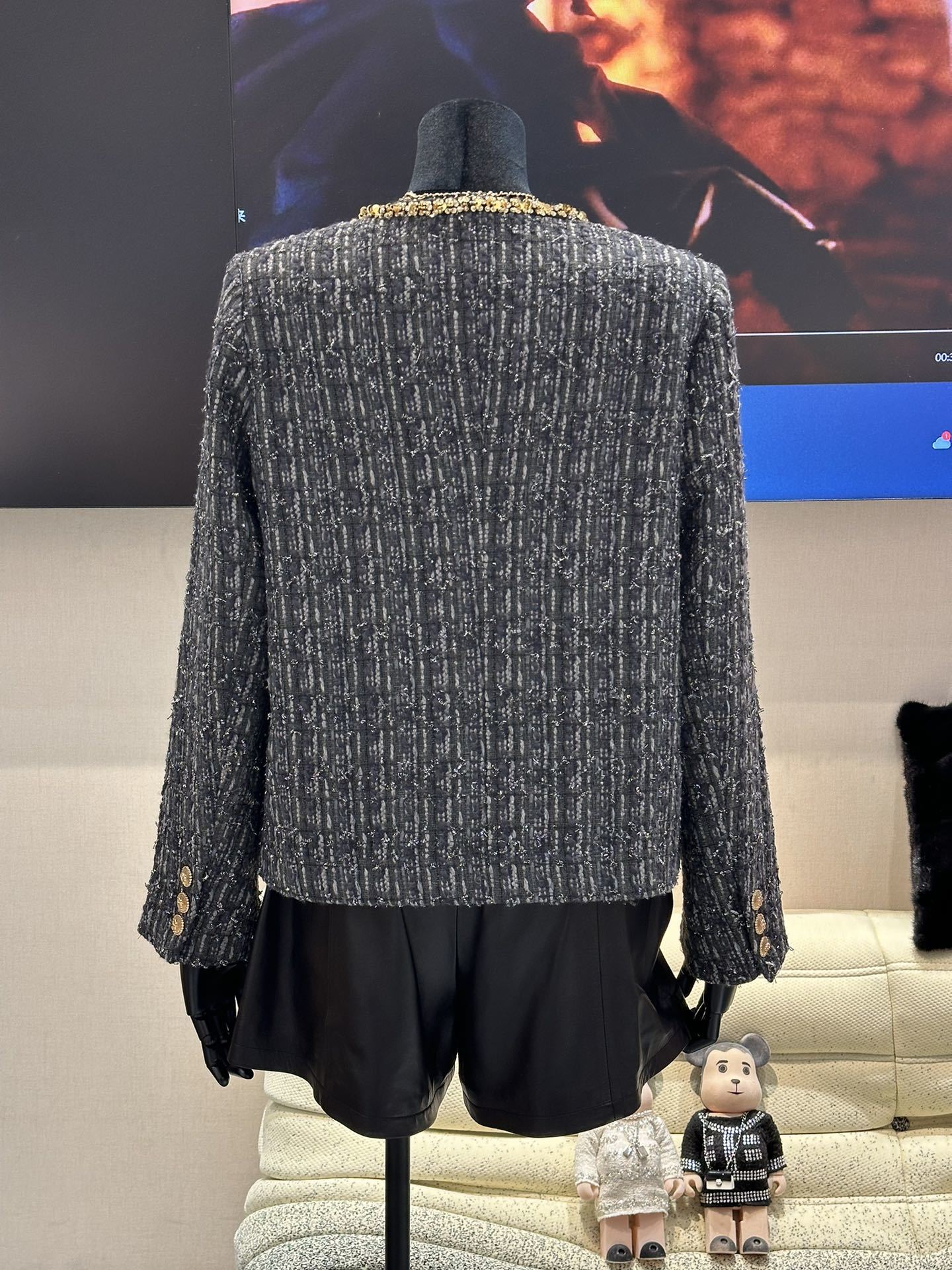 chanel ボア ジャケット偽物 アウター トップス 高級感 柔らかい 女性 優雅 暖かい セクシー ブラック_2