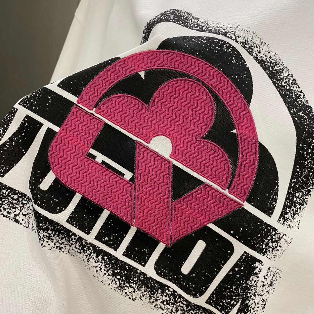 春の新作 レディース ルイヴィトン tシャツ 新作コピー 半袖 トップス 純綿 プリント 柔軟 ゆったり ホワイト_7
