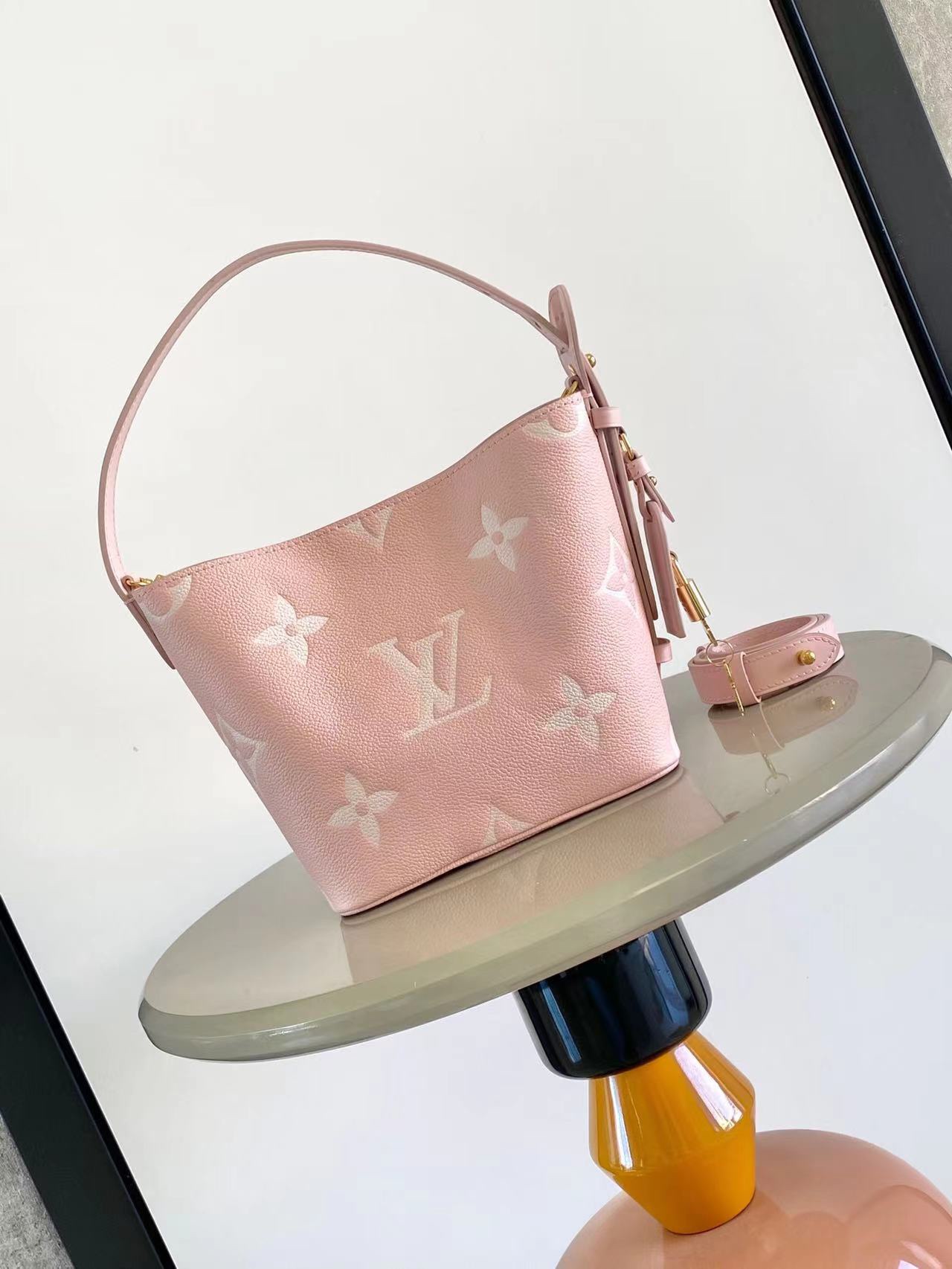 ルイヴィトン カバン買取偽物 本革 レザー ハンドバッグ プリント 可愛い ピンク_3